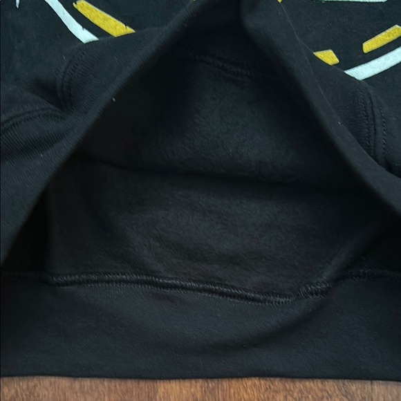 Mayday Parade Black Crewneck Sweatshirt, White and Yellow Graphic, Size M, NWOT - Picture 7 of 9